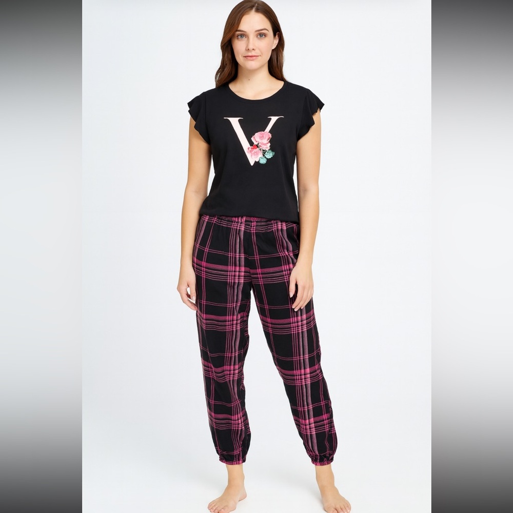 VICTORIA'S SECRET
Cotton & Flannel Long PJ Set Size Medium